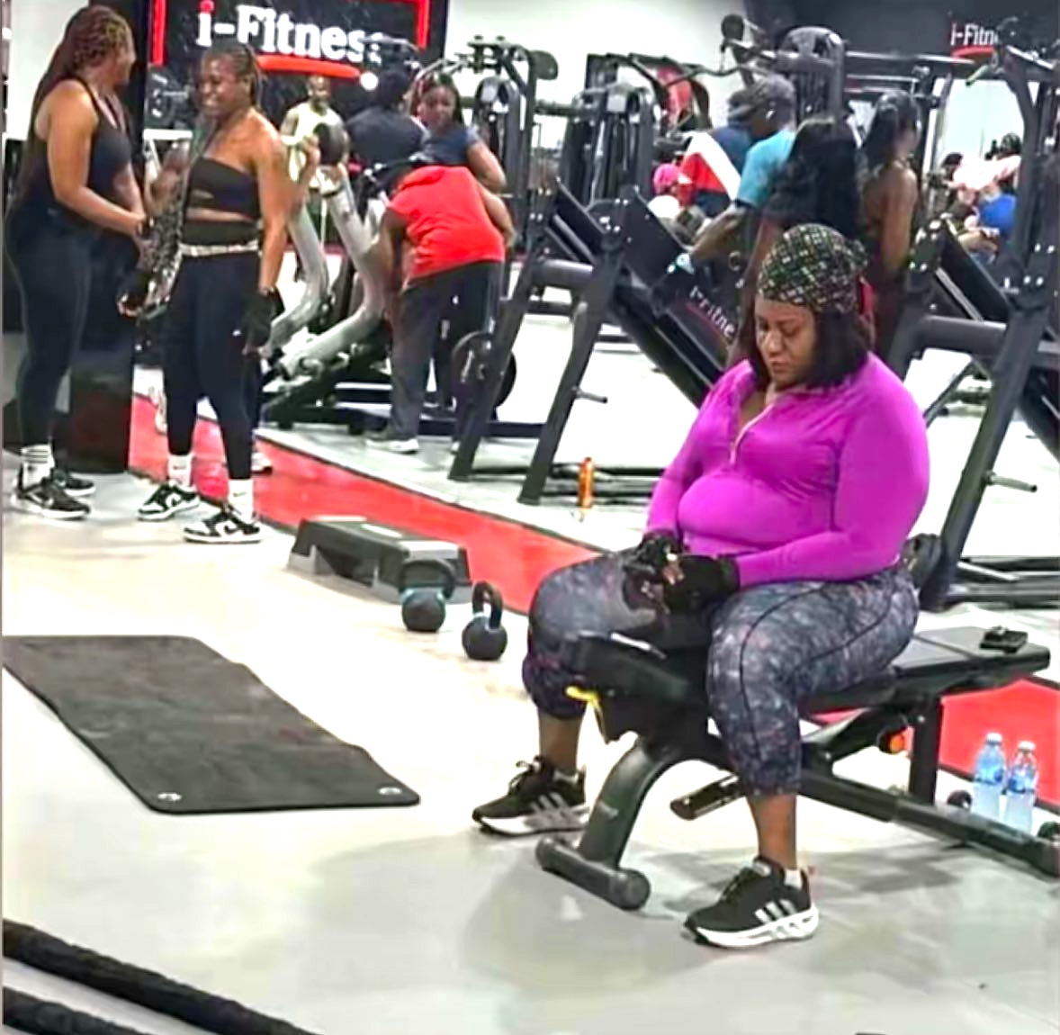 Gym Photo Whistleblower Bags N500k Reward from Verydarkman over Nkechi Blessing Drama


Verydarkman Rewards Mystery Lady N500k for Exposing Nkechi Blessing's Gym Photo


N500k Bounty: Verydarkman Thanks Woman Who Unveiled Nkechi Blessing's Gym Picture