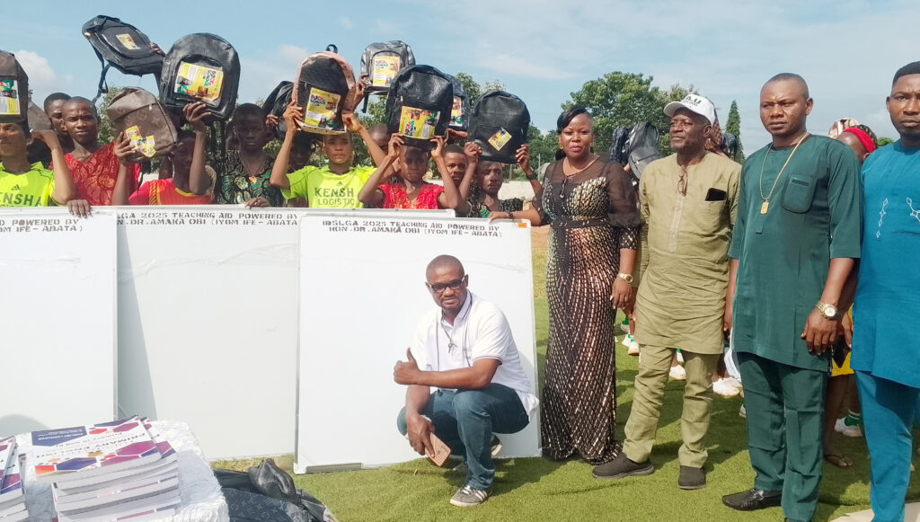 Amaka Obi Donates School Supplies to Idemili-South Students