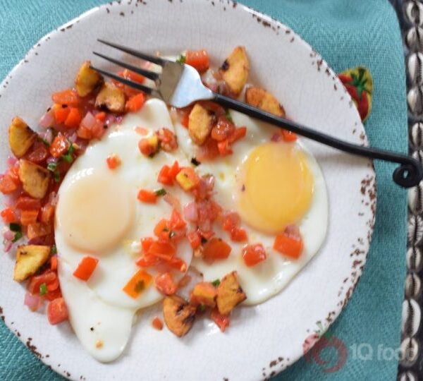 Crispy Dodo and Eggs: A Classic Nigerian Morning Dish