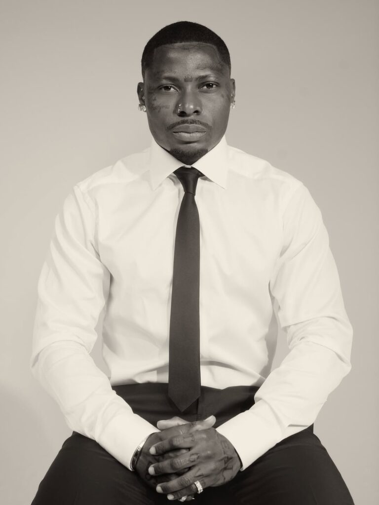 Asake Stuns Social Media with Fresh Style Transformation


Asake's Dramatic Makeover Sets Nigerian Twitter Ablaze


Asake Debuts Bold New Image - Fans Can't Get Enough!