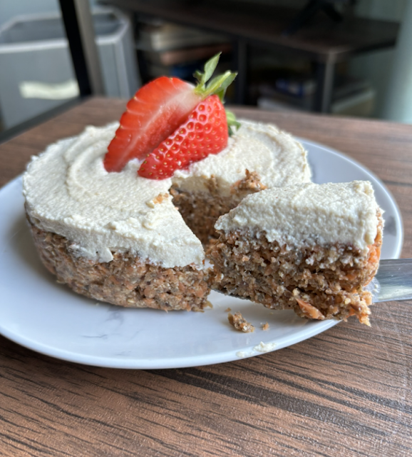 Wholesome Baby's First: Raw Carrot Cake Without Sugar