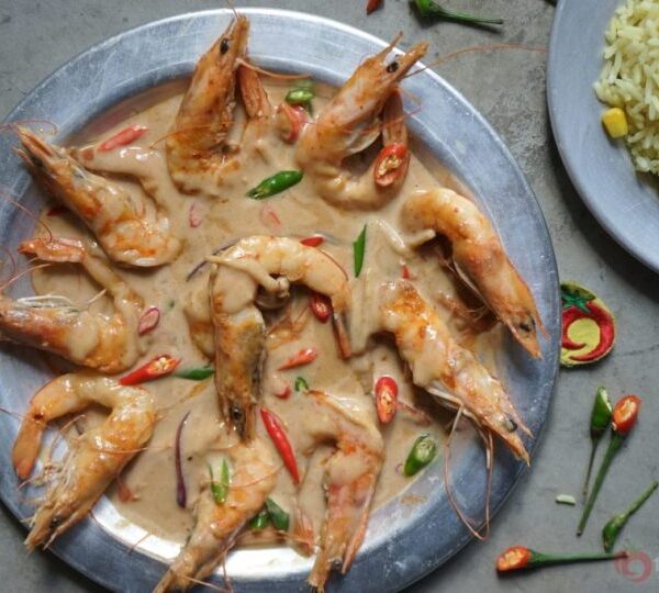 Creamy Coconut-Peanut Shrimp Curry