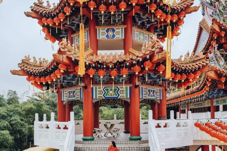 Easy Travel Guide: 9 Hassle