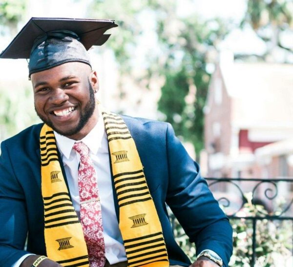 Study Abroad: Your Nigerian Guide to Scholarships & Aid Options