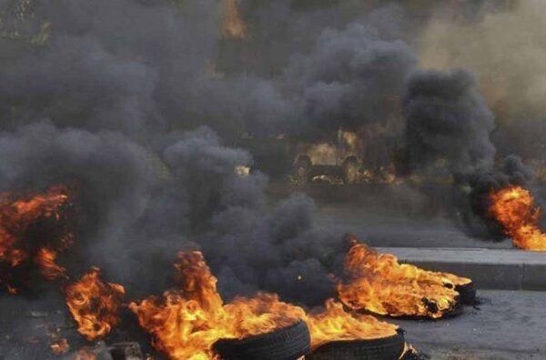 Angry Mob Burns Three Suspects Alive in Plateau Over Traditional Ruler’s Murder