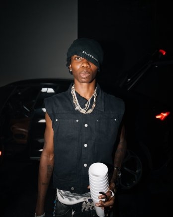 Blaqbonez Ignites the Stage with High-Energy “BIG PERFORMER” Release