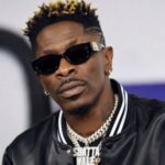 Shatta Wale Fires Back at Critics on Bold New Track “Catch Me If You Can”